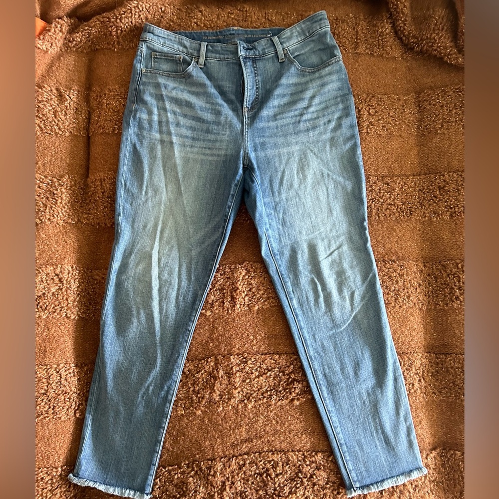 Chico’s “Girlfriend” slim jeans size 1.5R (10/12) EUC with inside panel!!!EUC